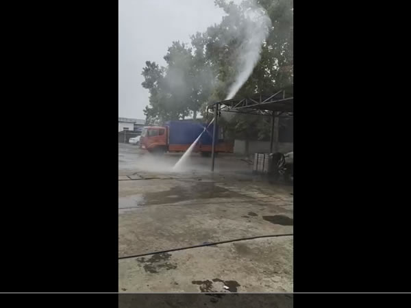 360度无人进罐高压水清洗聚合釜，储罐