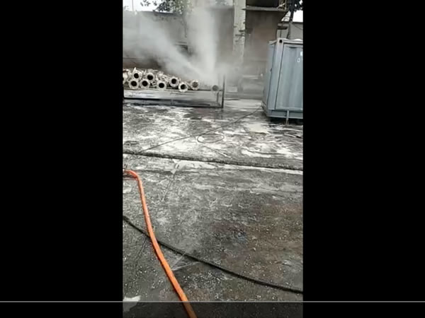 高压水清洗管道